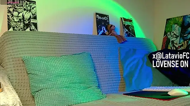 Midnighter_ élő XXX-chatje