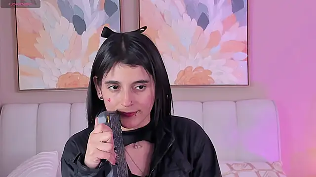 MiaTaylorSweet Adlı Modelin Canlı XXX Sohbeti