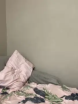 Chatroom XXX en direct de kira_saning