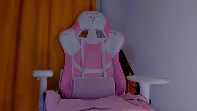 SueNiceeeee Adlı Modelin Canlı XXX Sohbeti