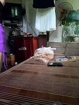 Chatroom XXX en direct de Basanis68