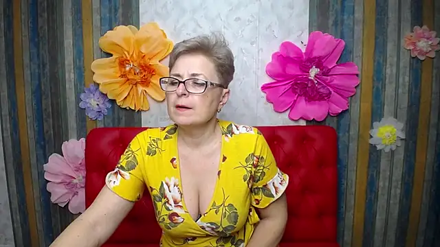 EmiliaGree Chat XXX in diretta