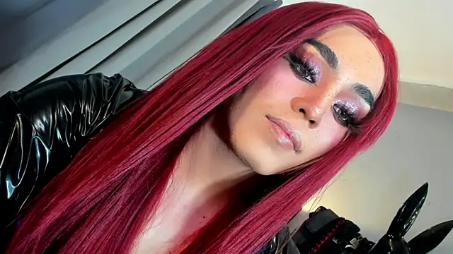 DominaAurumXXX – Kamerová šou