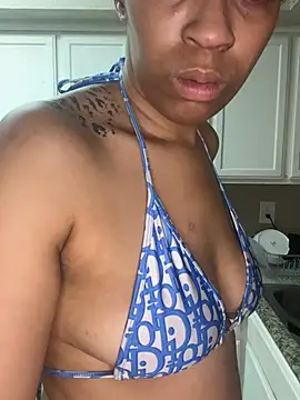 YeahhhitsBreezy ওয়েবক্যাম শো