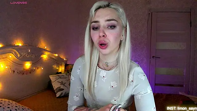 دردشة LillyMoure_ الجنسية المباشرة