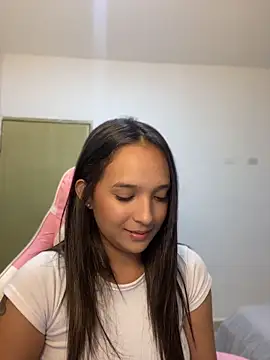 แชท XXX สดของ cutie_dance