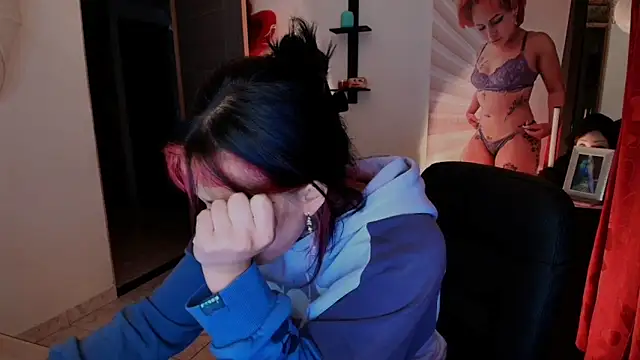 TinnaDawsom's Live XXX Chat