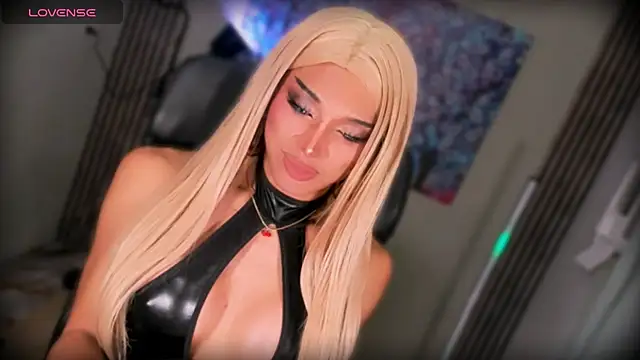 UrDominantBella – Live XXX-chat