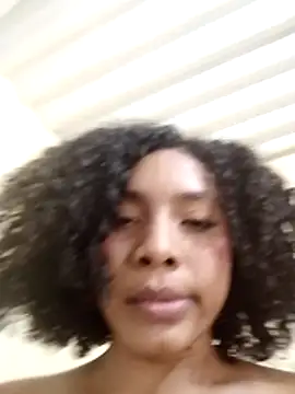 Larita_curly's Live XXX Chat