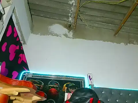 Онлайн чат XXX candy_aass