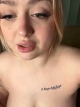 دردشة KellyMoors الجنسية المباشرة