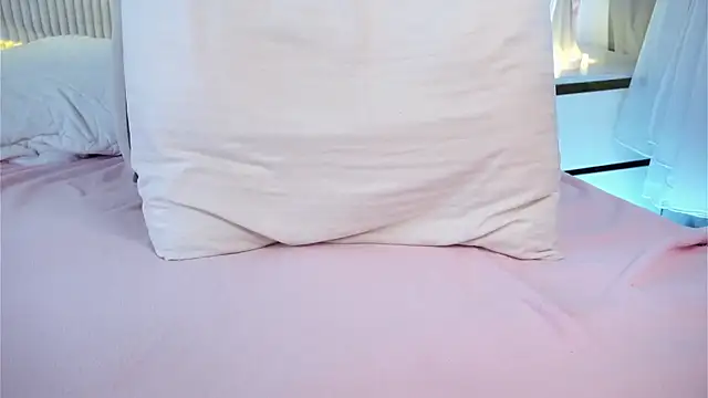 FalineBeacher Chat XXX in diretta