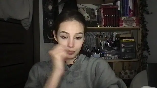 Yuna5343 Chat XXX in diretta