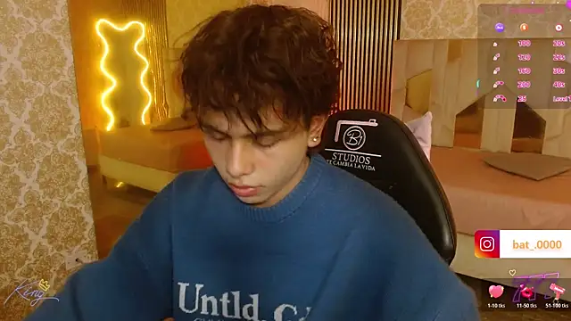 XXX chat uživo modela Elian_tay