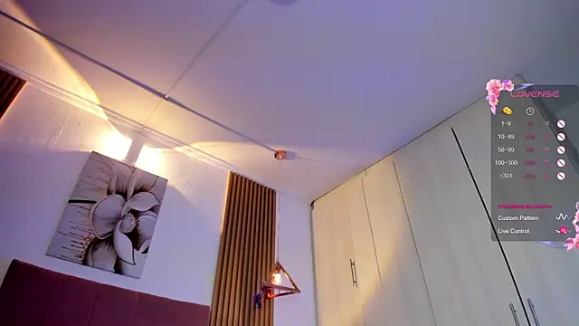 mia_nevaeh's Live XXX Chat