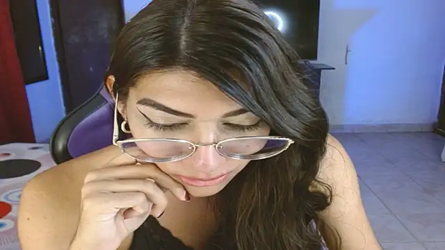 Chat XXX en directo de Alanni_parker