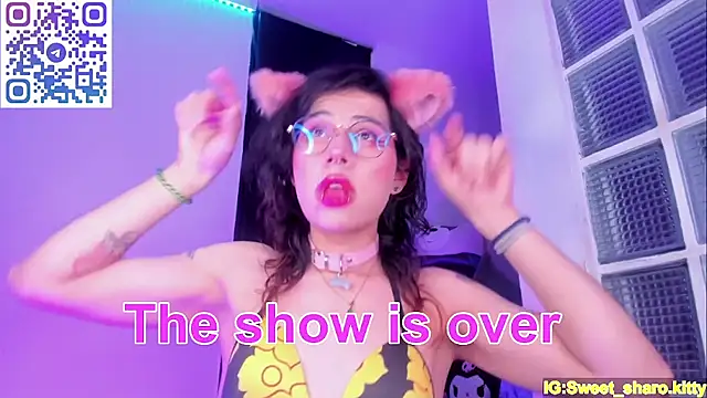 Chatroom XXX en direct de Sweet-SharoKitty