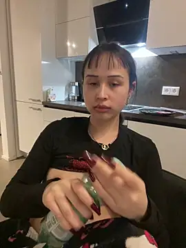 Chat XXX en directo de Just-Lilly