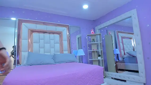 Chat +18 de Goldentemptation_ ao vivo