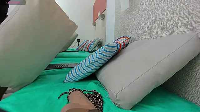 allice_green's Live XXX Chat