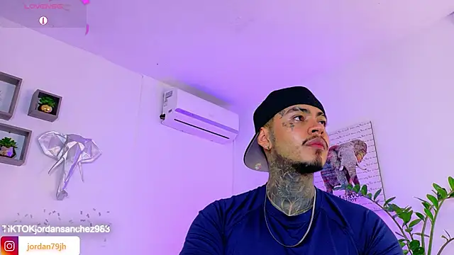 JordanSmiith_ Chat XXX in diretta