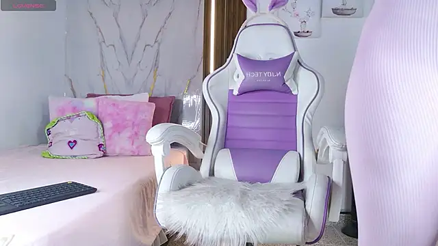 mia_099 Chat XXX live