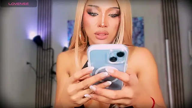 UrDominantBella: вебкам-шоу