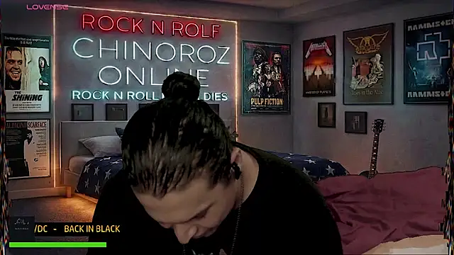 Show modela chino_roz na web-kameri