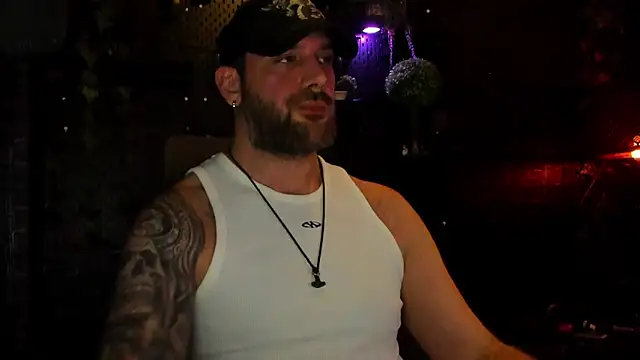 LexHardy Chat XXX in diretta