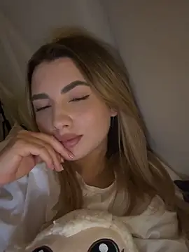 EclipseLunaireSouveraine – webcam-show