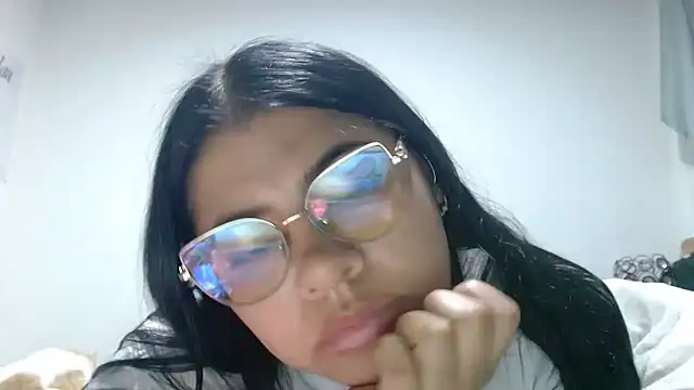 Chat +18 de viccky_vick ao vivo