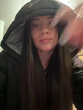 Chat +18 de Isabella21_ ao vivo