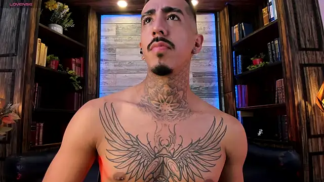 Donovan_Desmond Chat XXX in diretta