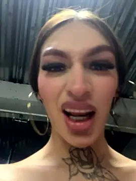 lizz_lunna 在線直播表演