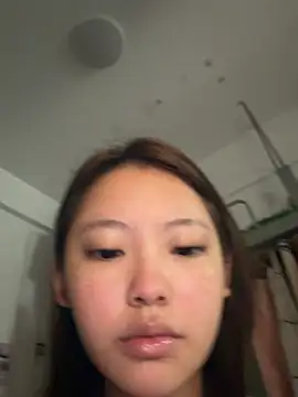 zhuzhu8023 Show in webcam