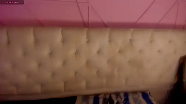 Chat +18 de Alejita699 ao vivo