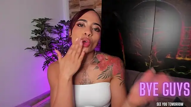 emilyfitness Chat XXX live