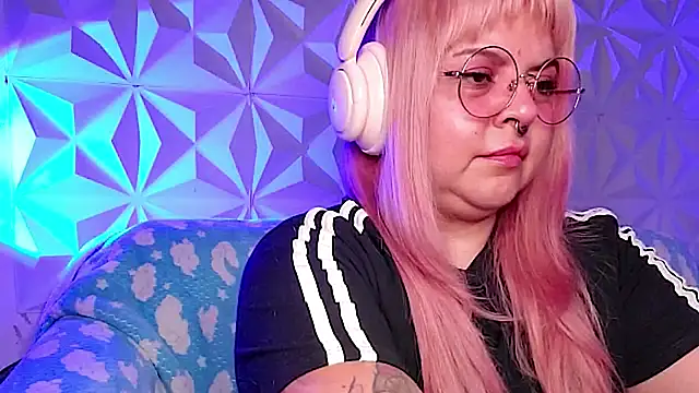 Chat +18 de Satyn_doll ao vivo