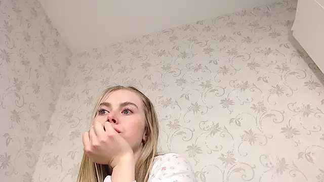 XXX chat uživo modela sofiaa_here