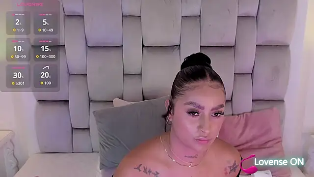 XXX chat uživo modela amber__ferrera