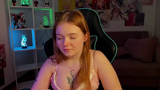 Chat +18 de ElinaVale ao vivo