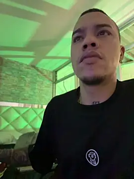 AlphaMasterXxx Live XXX-Chat