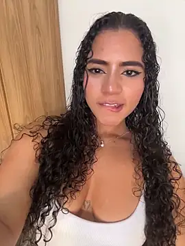 ZaraReyes' Webcam Show