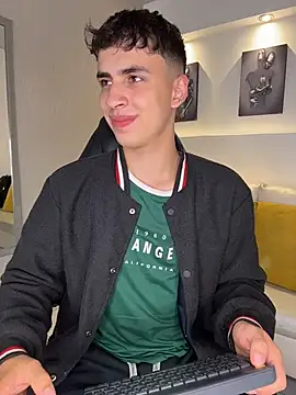 AdrianRinaldi webcam show