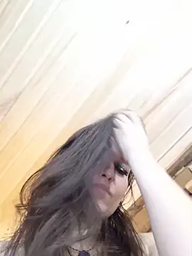 Darina1991 Adlı Modelin Canlı XXX Sohbeti