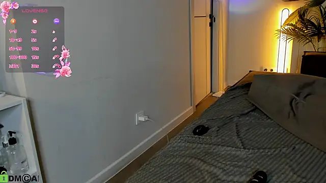 Kiva_Rice's Live XXX Chat