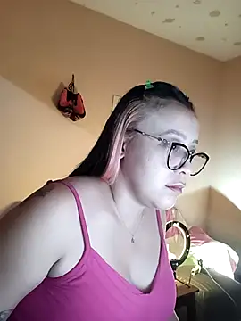 luabfly Adlı Modelin Canlı XXX Sohbeti