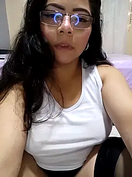 ROUSSE_SINCLAIR's Live XXX Chat