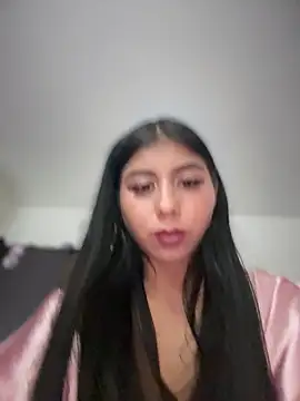 ariella_11 Adlı Modelin Canlı XXX Sohbeti