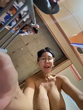 Pokazy przed kamerką – sweetieme